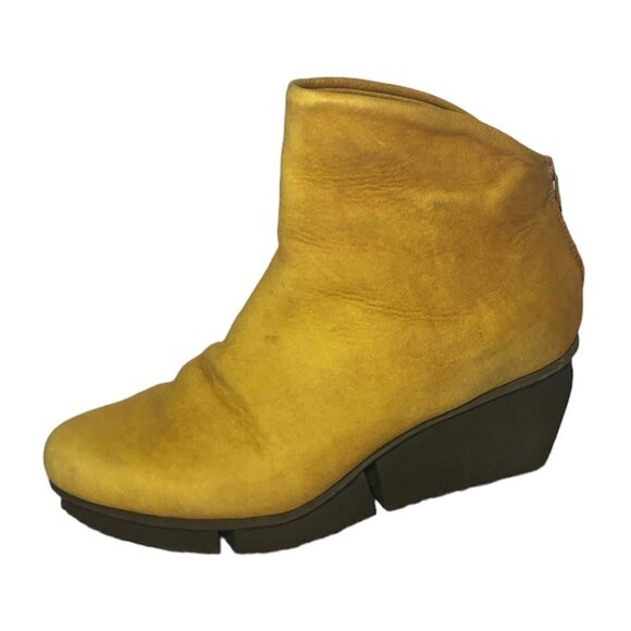 TRIPPEN Boot Women's Size 6.5 US Yellow Wedge Ankle Bootie *LEFT BOOT ONLY* - Picture 1 of 10